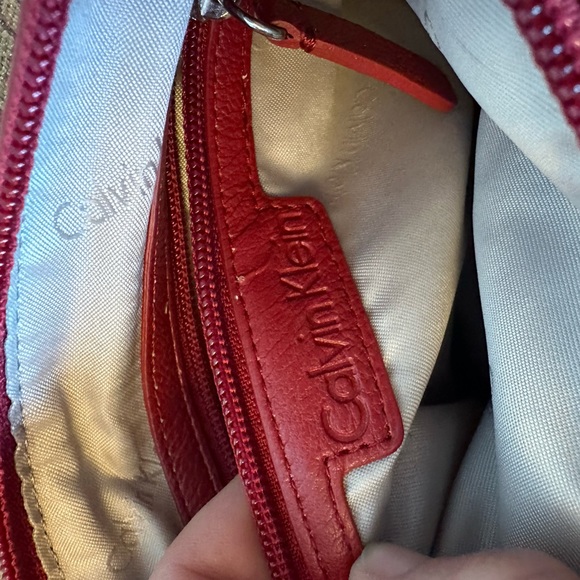 🛍 Calvin Klein Red Crossbody Bag Like New 🛍 - Picture 7 of 10